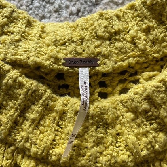 Free People knitted sweater-Brand New never worn- - Picture 3 of 3